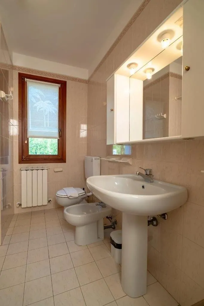 Leccio Villa Albarella Island 0*,